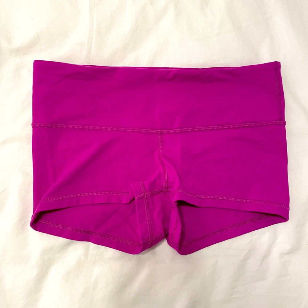 LULULEMON SZ 6 BIKER SHORT